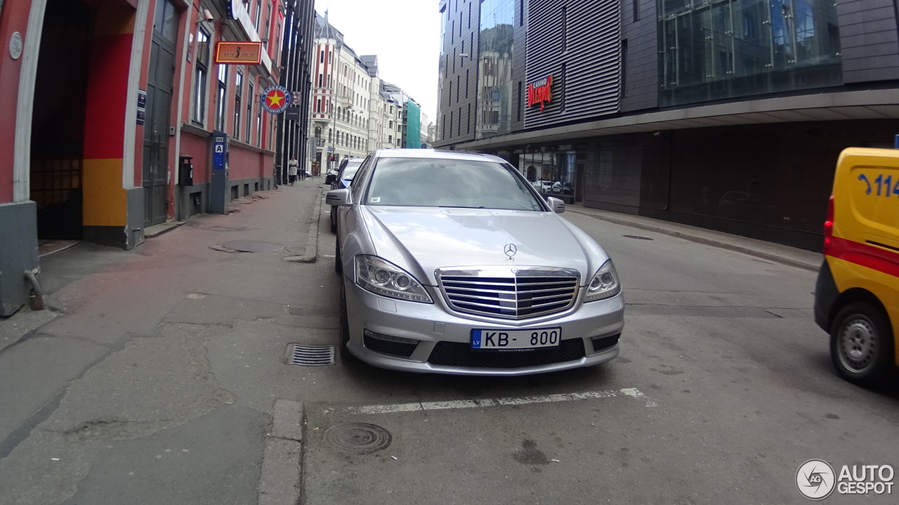 Mercedes-Benz S 63 AMG W221 2010