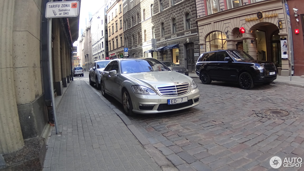 Mercedes-Benz S 65 AMG V221 2010