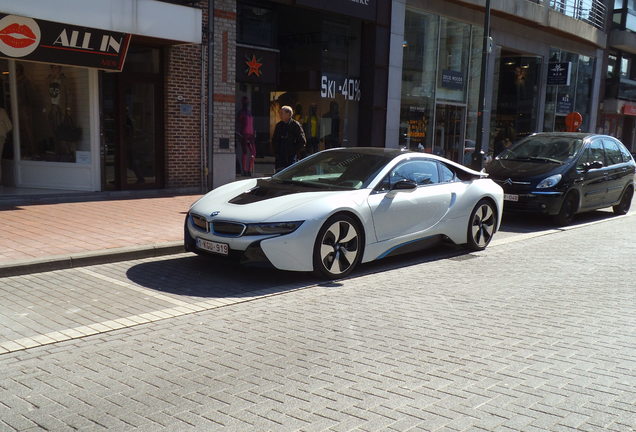 BMW i8