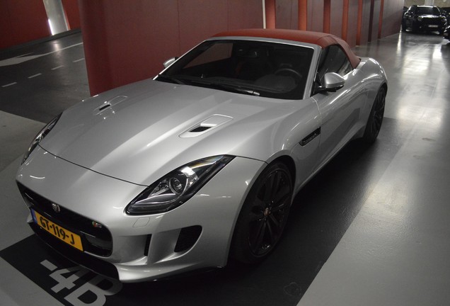 Jaguar F-TYPE S AWD Convertible