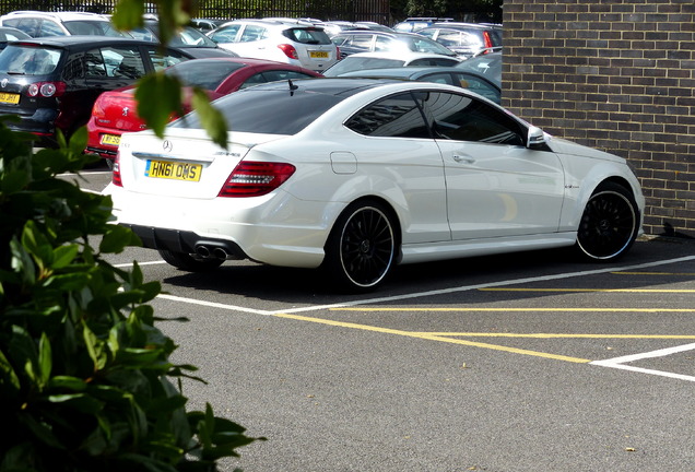 Mercedes-Benz C 63 AMG Coupé