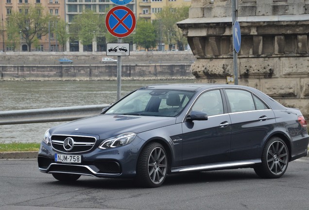 Mercedes-Benz E 63 AMG S W212