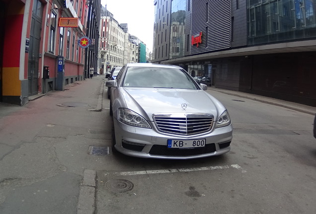 Mercedes-Benz S 63 AMG W221 2010