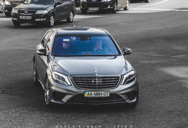 Mercedes-Benz S 63 AMG V222