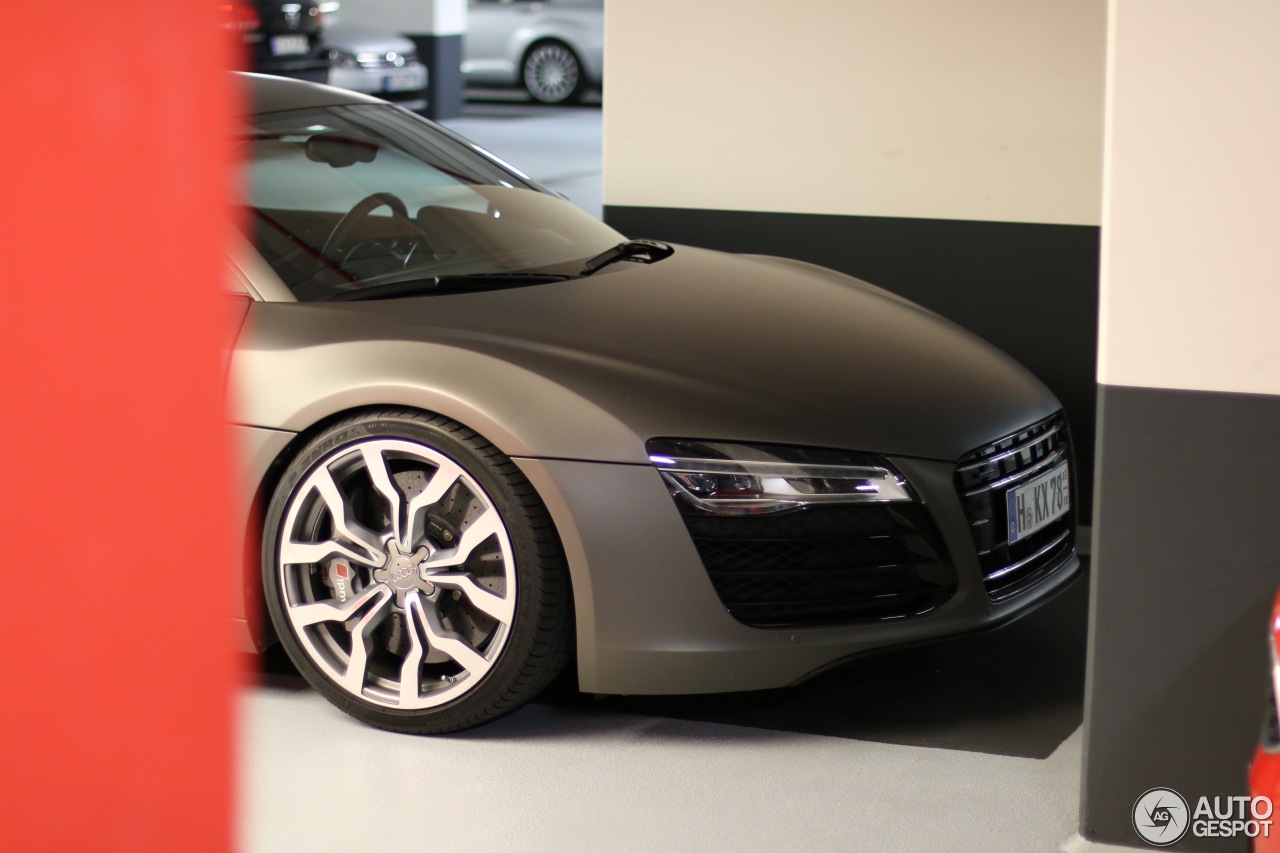 Audi R8 V10 2013