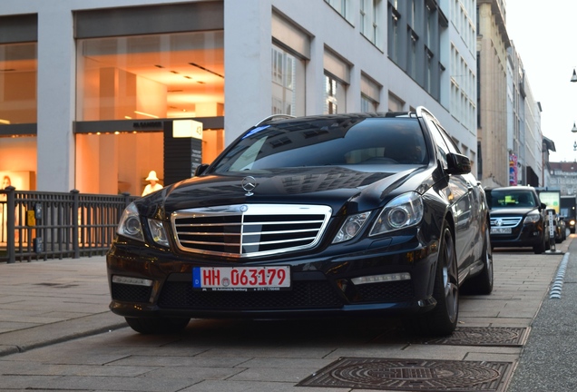 Mercedes-Benz E 63 AMG S212