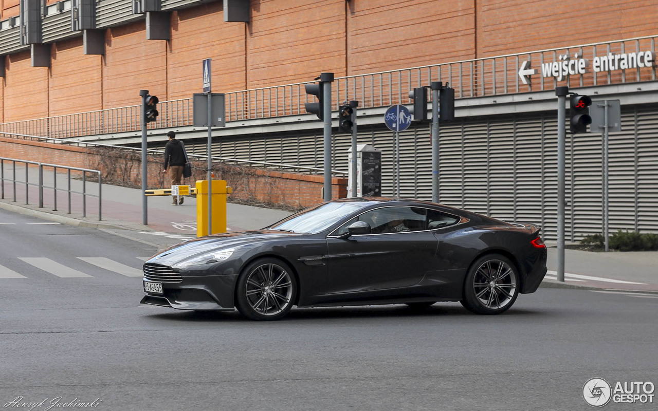 Aston Martin Vanquish 2013