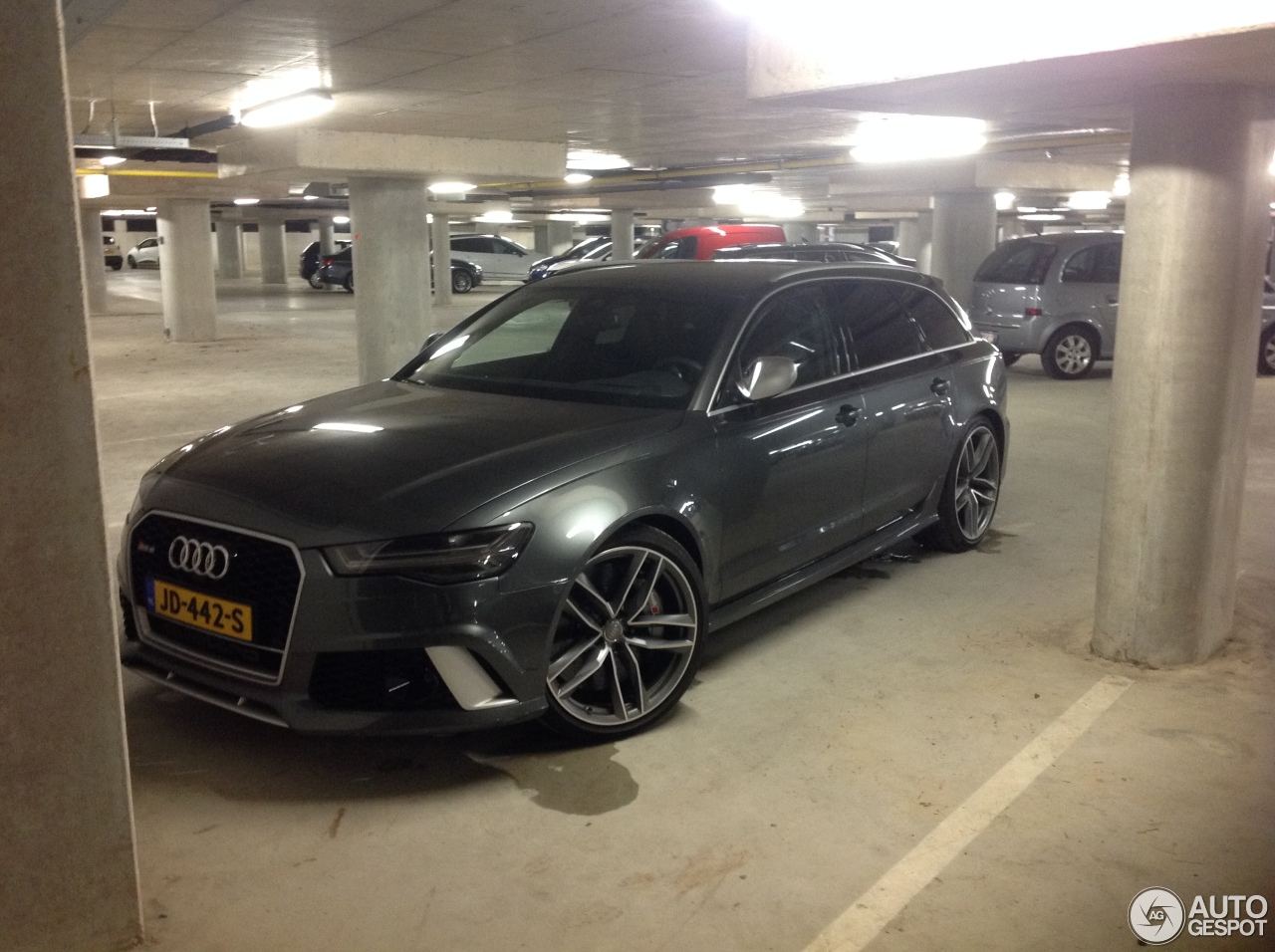 Audi RS6 Avant C7 2015