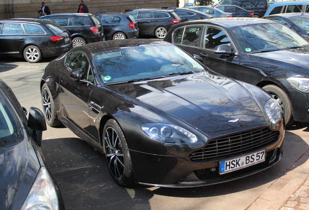 Aston Martin V8 Vantage S