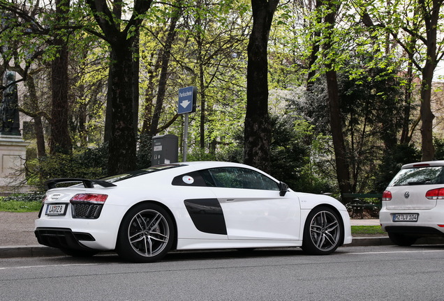 Audi R8 V10 Plus 2015