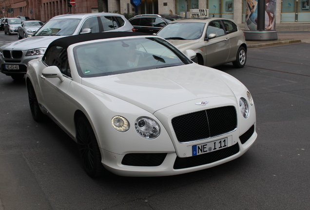 Bentley Continental GTC V8