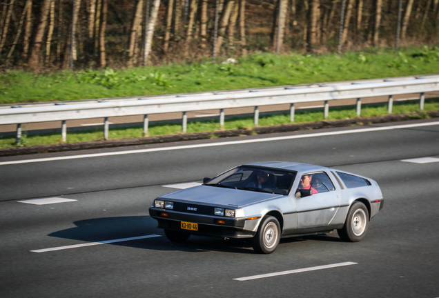 DeLorean DMC-12