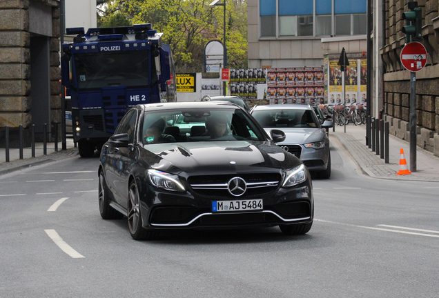 Mercedes-AMG C 63 S W205