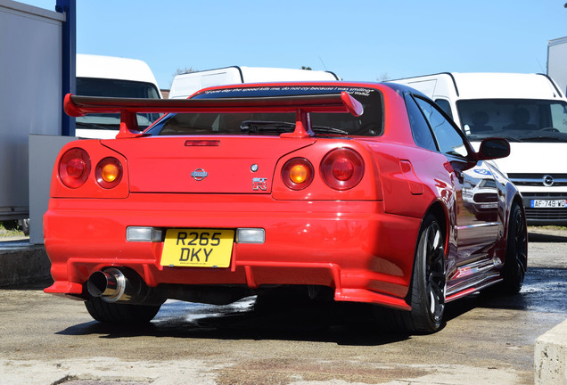 Nissan Skyline R34 GT-R