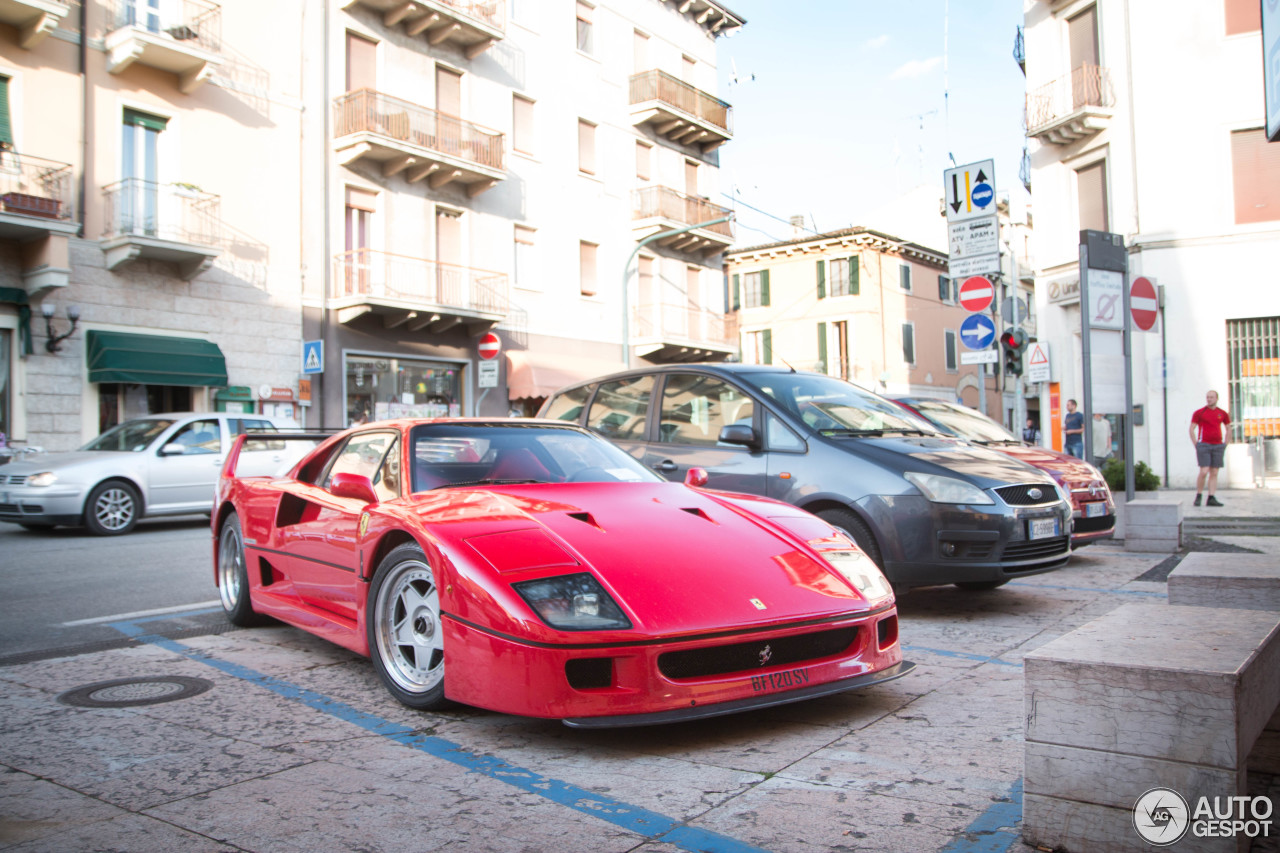 Ferrari F40