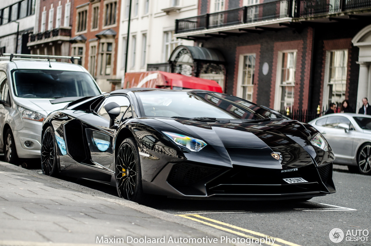 Lamborghini Aventador LP750-4 SuperVeloce Roadster