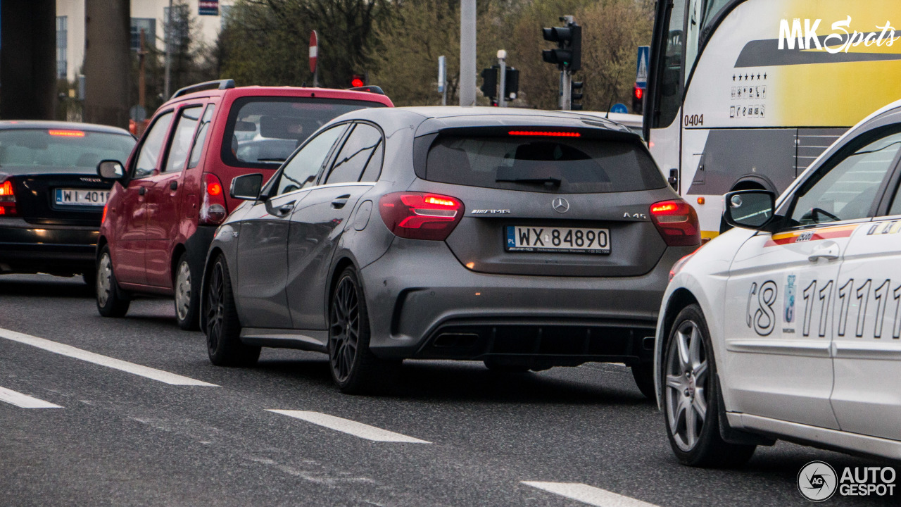 Mercedes-AMG A 45 W176 2015