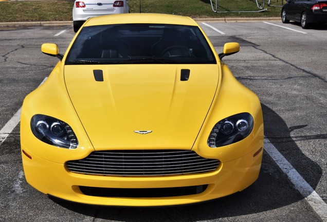 Aston Martin V8 Vantage