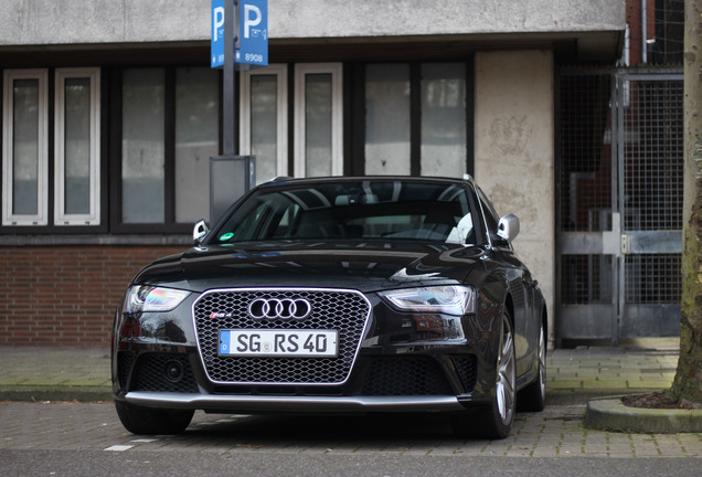 Audi RS4 Avant B8