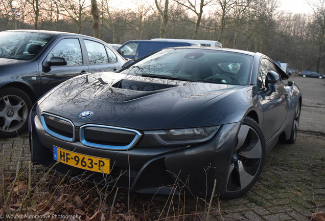 BMW i8