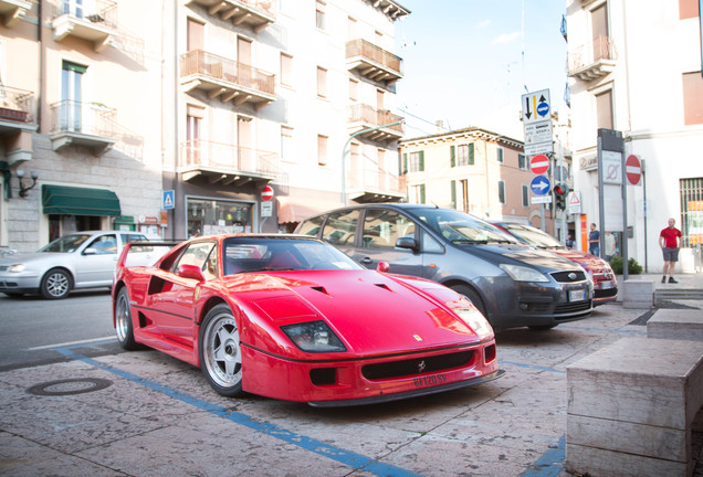 Ferrari F40