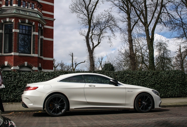 Mercedes-Benz S 63 AMG Coupé C217