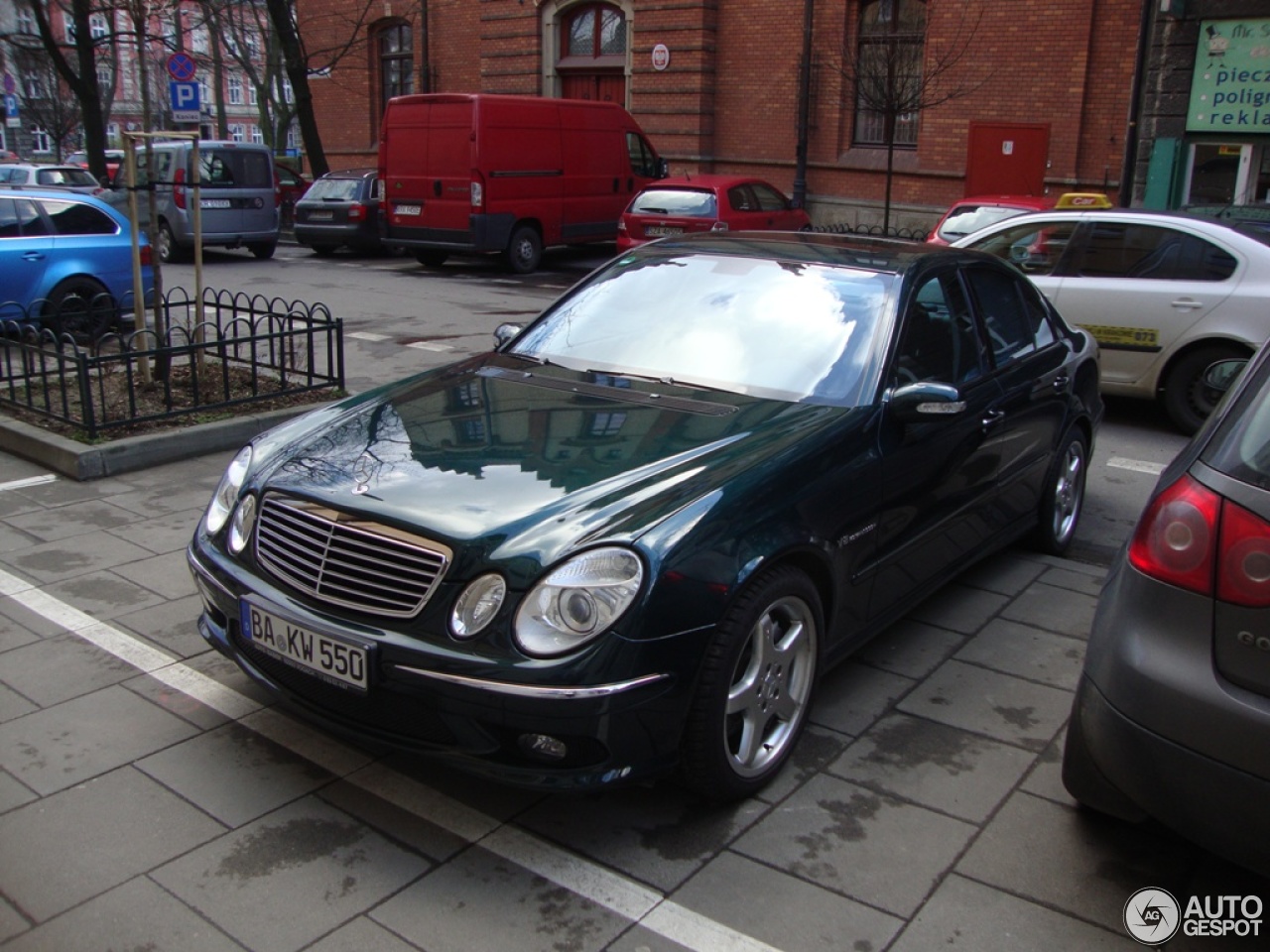 Mercedes-Benz E 55 AMG