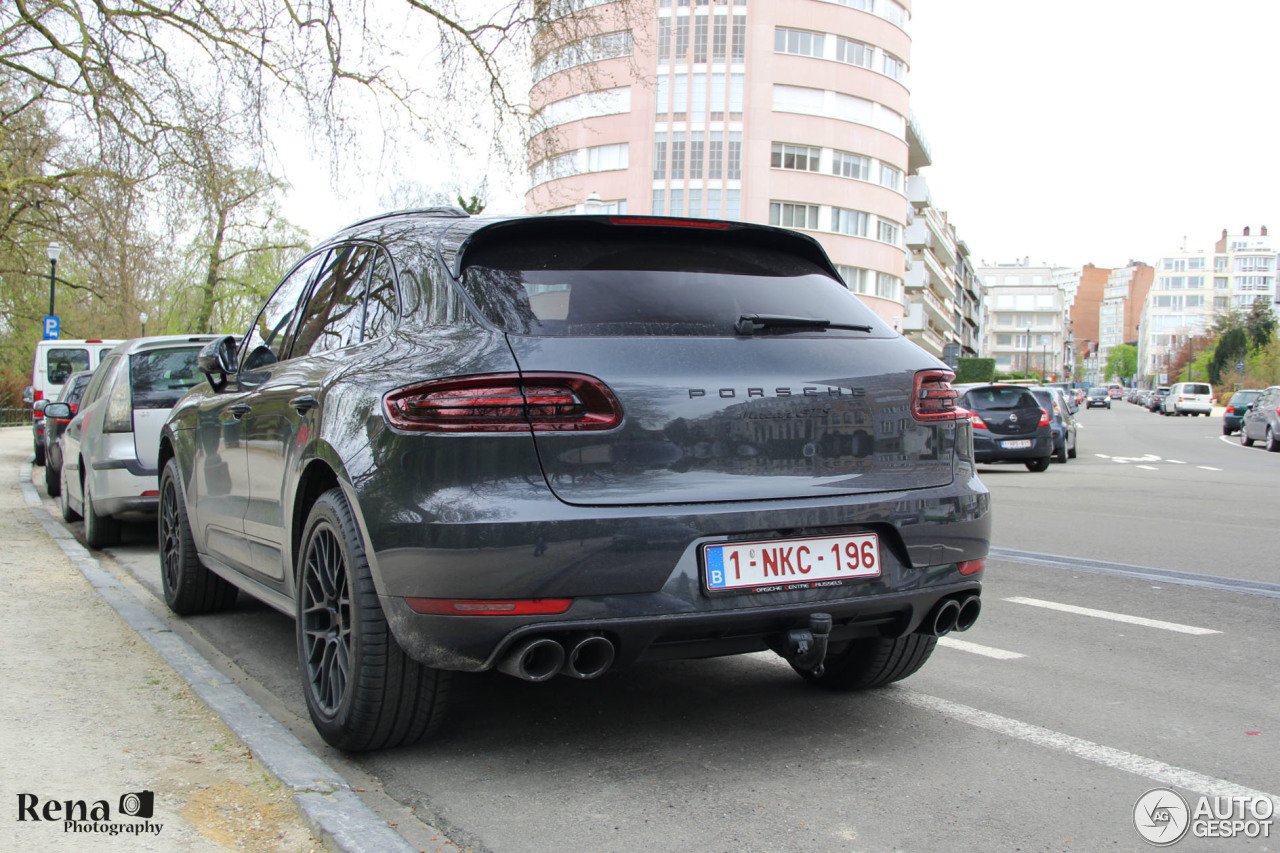 Porsche 95B Macan GTS