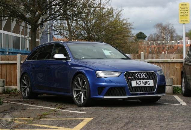 Audi RS4 Avant B8