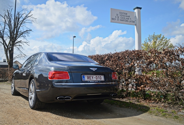 Bentley Flying Spur V8