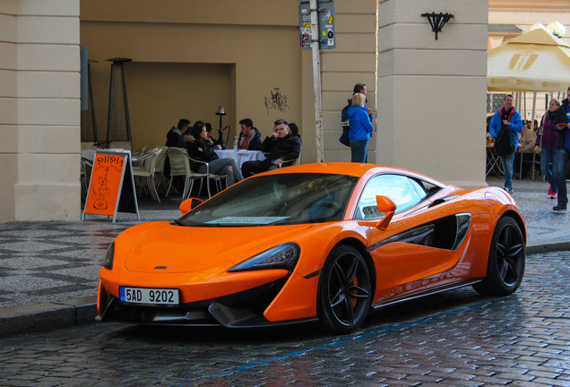 McLaren 570S