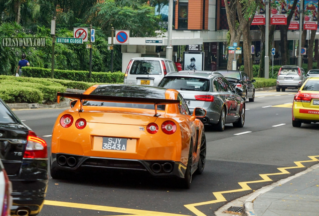 Nissan GT-R