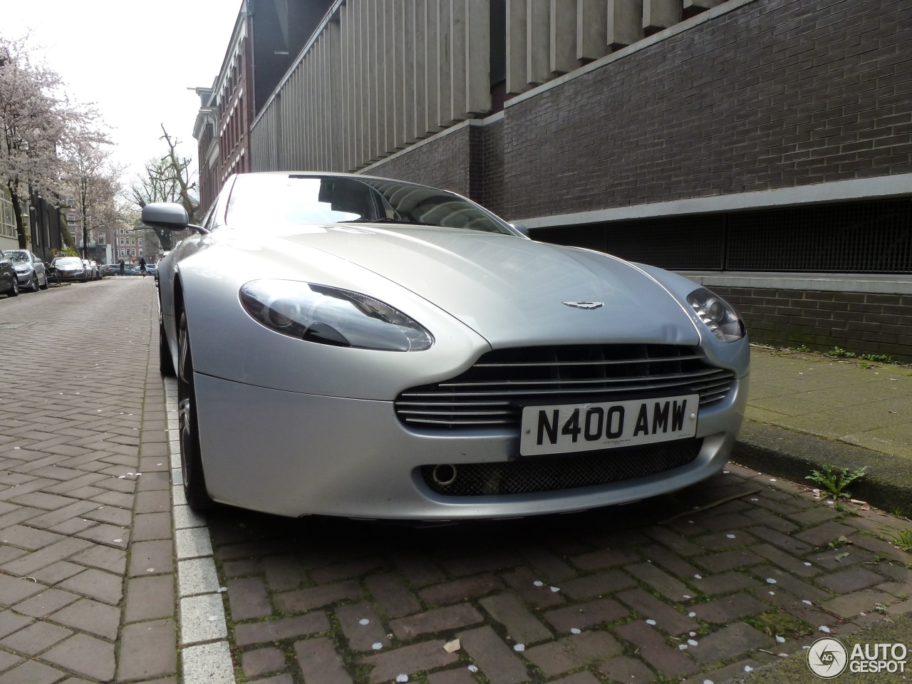 Aston Martin V8 Vantage N400