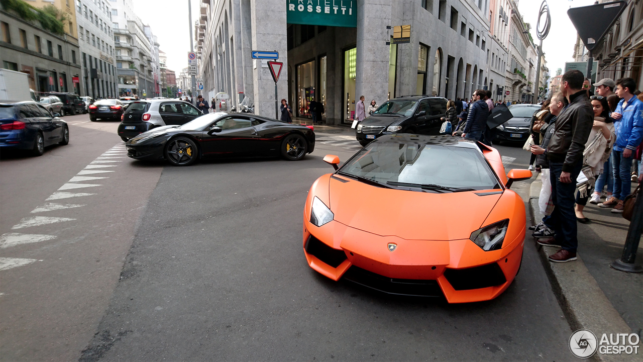 Lamborghini Aventador LP700-4