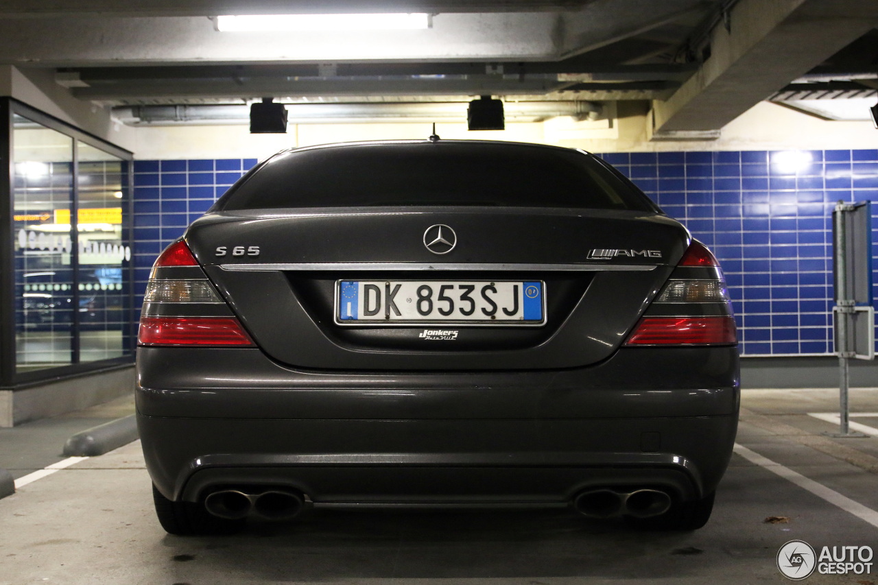 Mercedes-Benz S 65 AMG V221