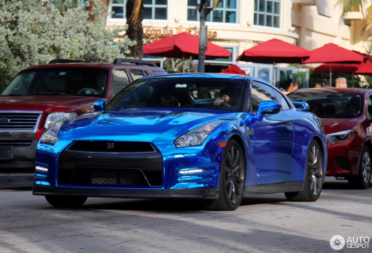 Nissan GT-R 2012