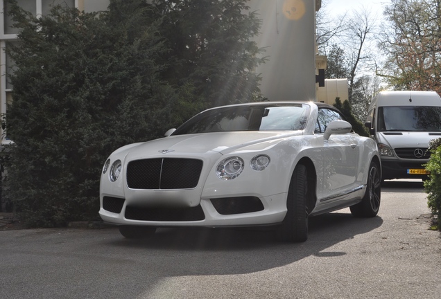 Bentley Continental GTC V8