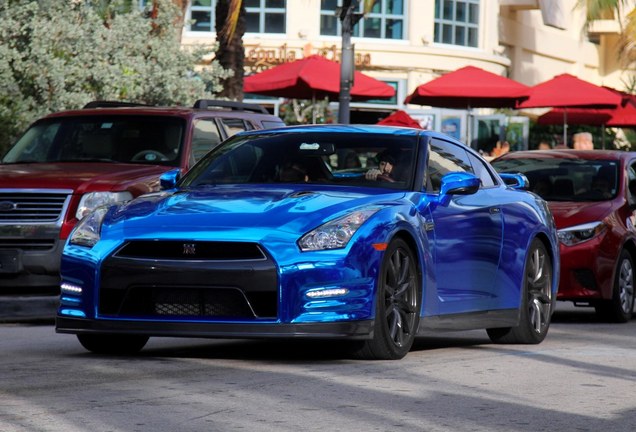 Nissan GT-R 2012