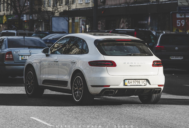 Porsche 95B Macan Turbo