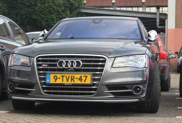 Audi S8 D4