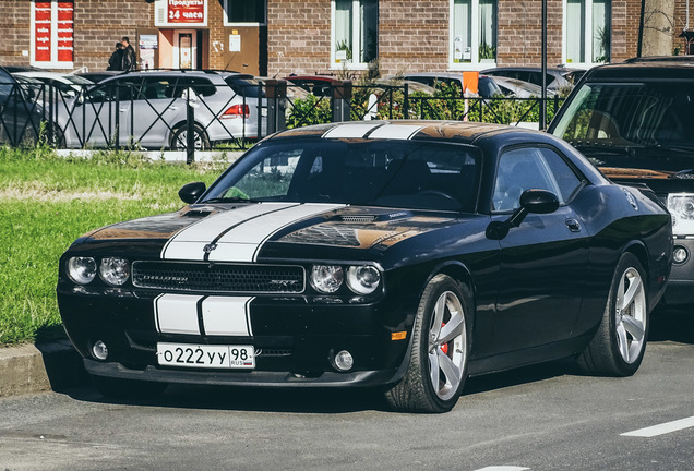 Dodge Challenger SRT-8