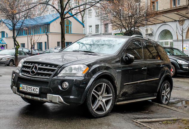 Mercedes-Benz ML 63 AMG W164 2009