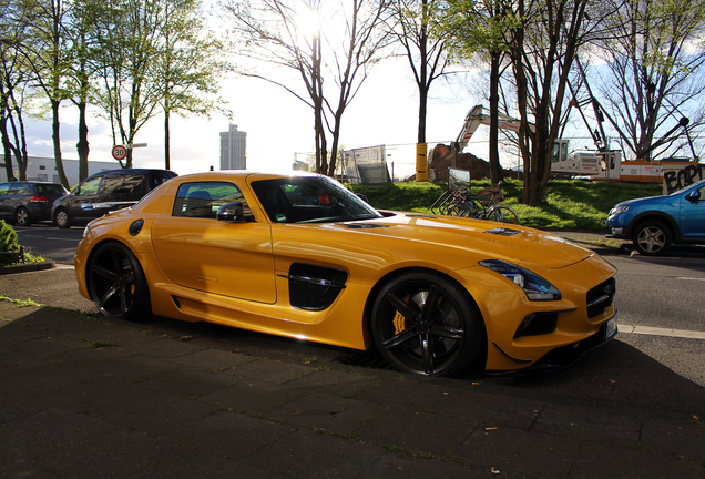 Mercedes-Benz SLS AMG