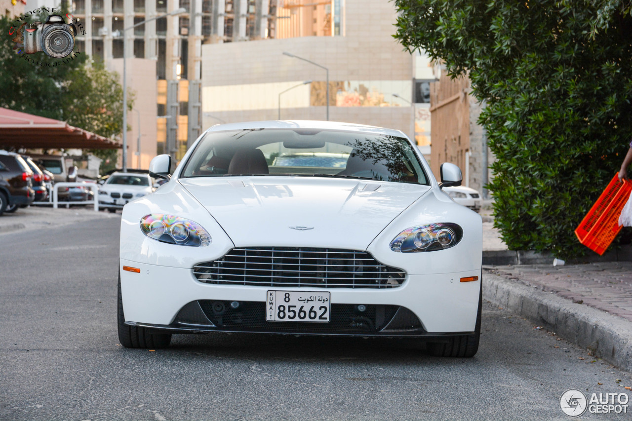 Aston Martin V8 Vantage S