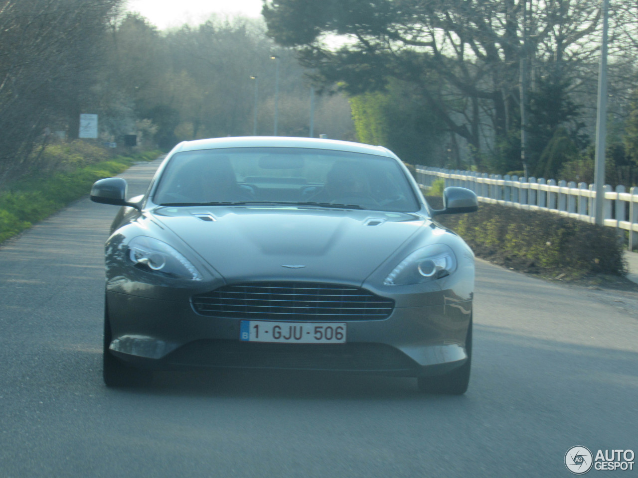 Aston Martin Virage 2011