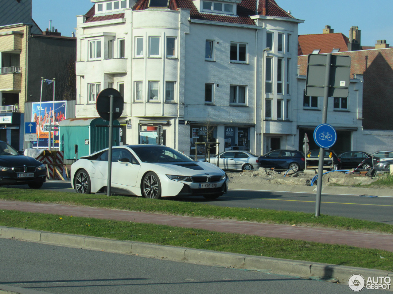 BMW i8