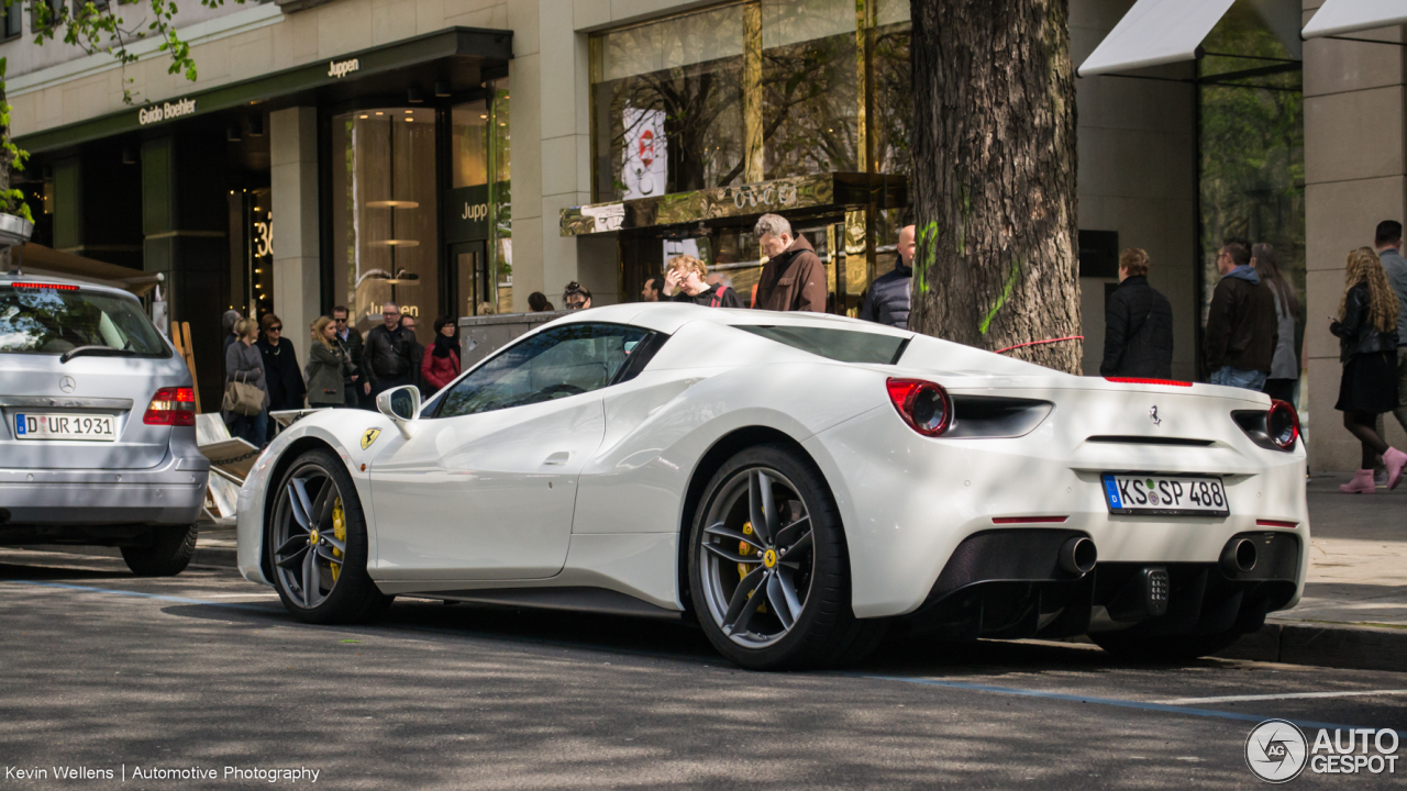 Ferrari 488 Spider