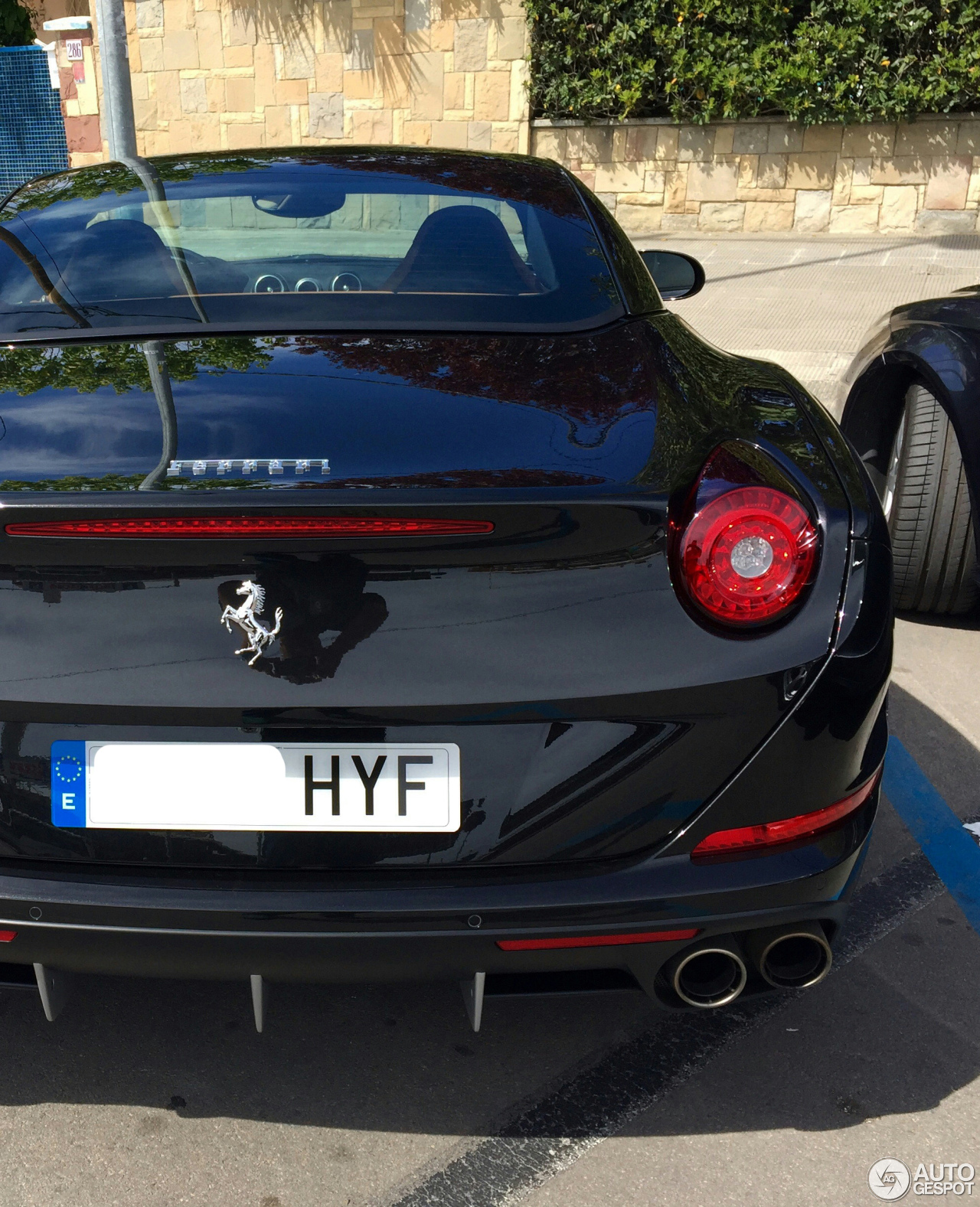 Ferrari California T