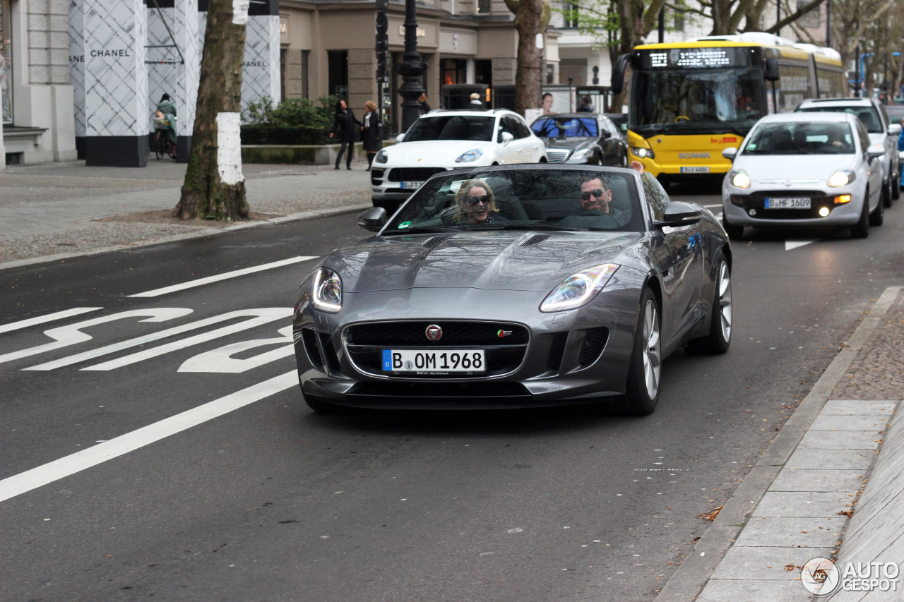 Jaguar F-TYPE S Convertible