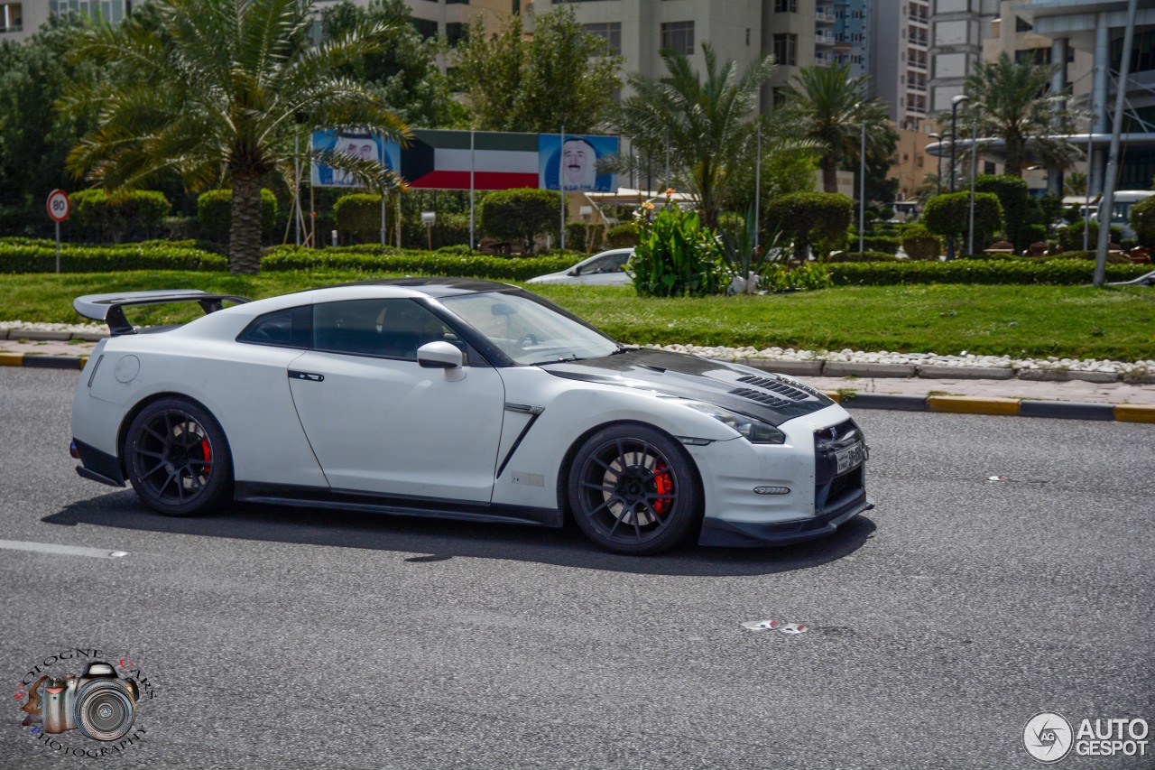 Nissan GT-R 2012